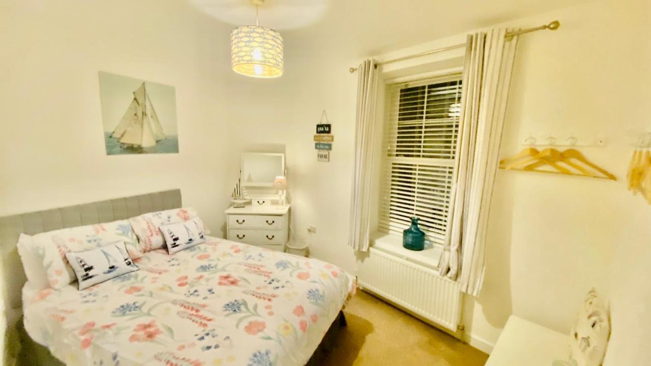 The Bonting Beautiful Three Bed Townhouse Near Harbour And Beach Торкі Екстер'єр фото