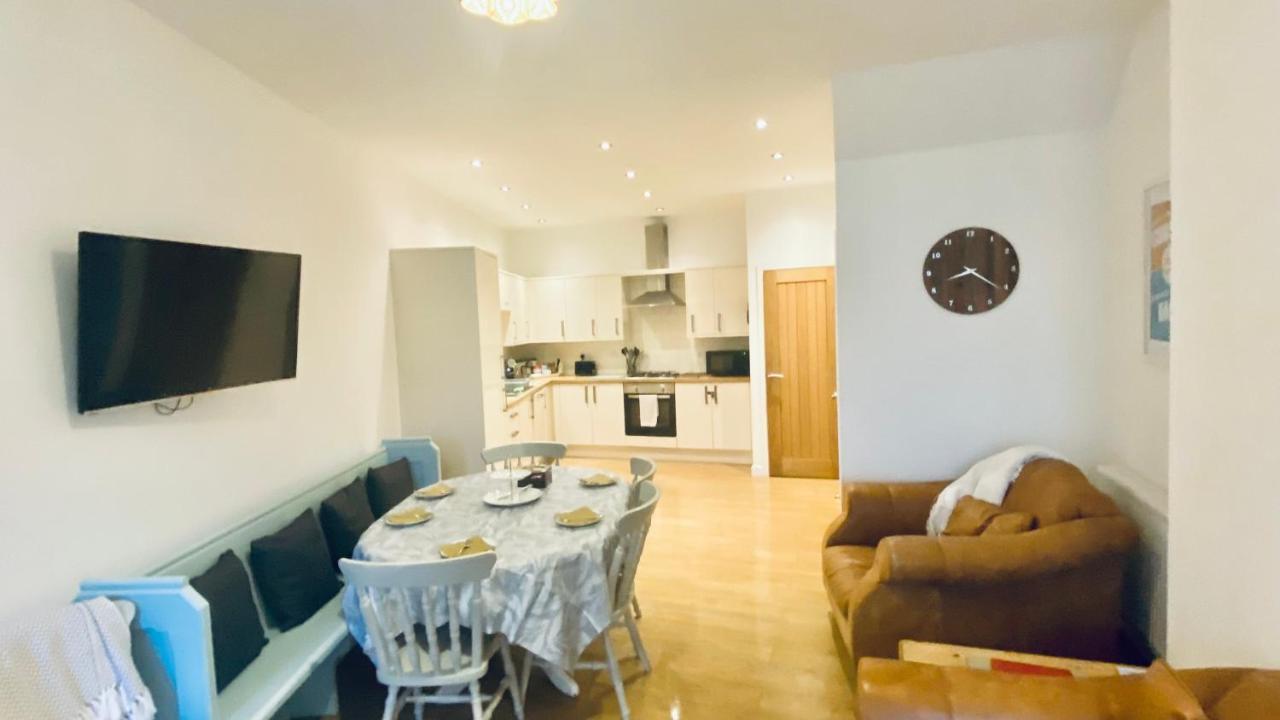 The Bonting Beautiful Three Bed Townhouse Near Harbour And Beach Торкі Екстер'єр фото