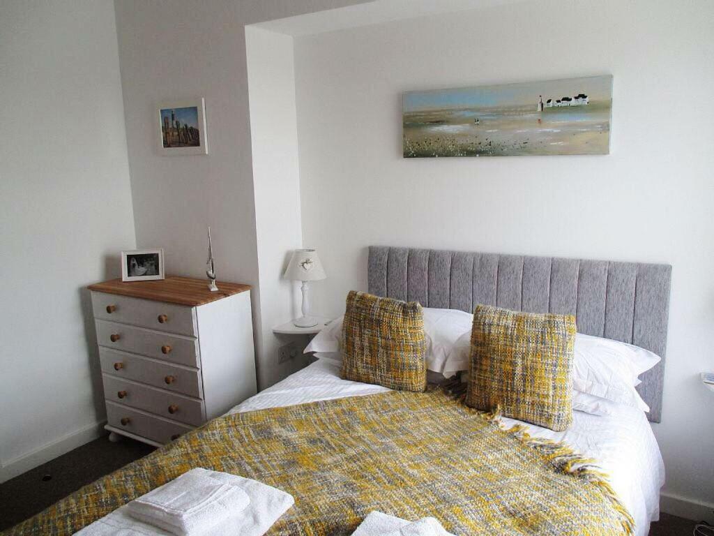 The Bonting Beautiful Three Bed Townhouse Near Harbour And Beach Торкі Екстер'єр фото